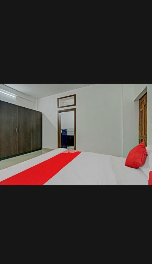 Subramania Arcade Hotel Thrissur Exterior photo
