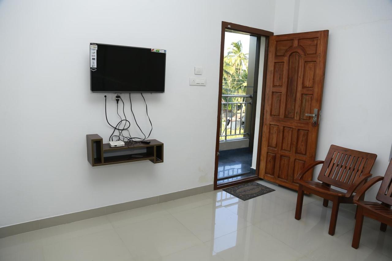 Subramania Arcade Hotel Thrissur Exterior photo