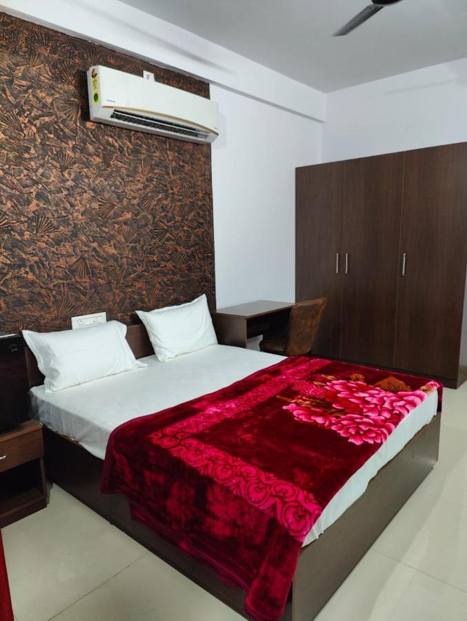 Subramania Arcade Hotel Thrissur Exterior photo